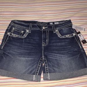 NWT Miss Me Jean mid-short size 29
